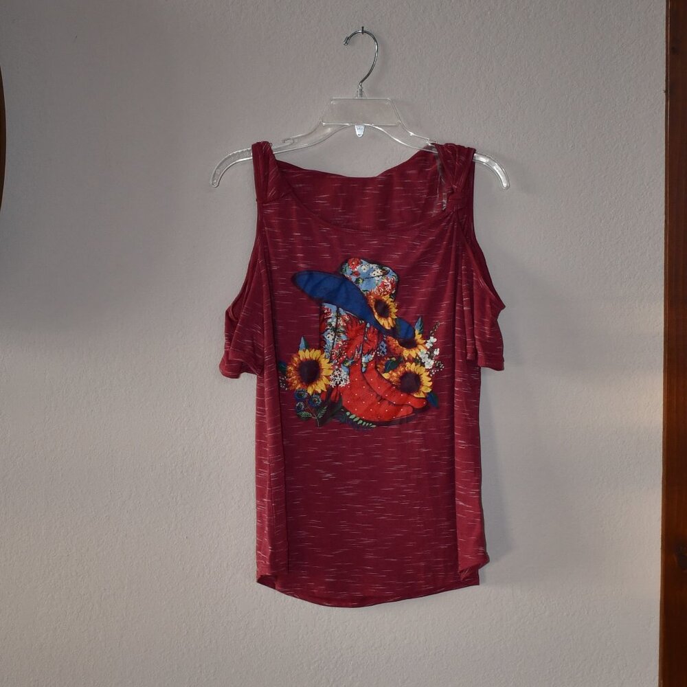 Tru Self Ladies Red Cowboy Western Short Cold Shoulder Sleeve Top Size M NWT